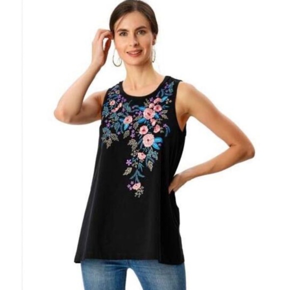 Sundance Tops - Sundance Embroidered Floral Top Black Criss Cross Back Sleeveless Boho Small
